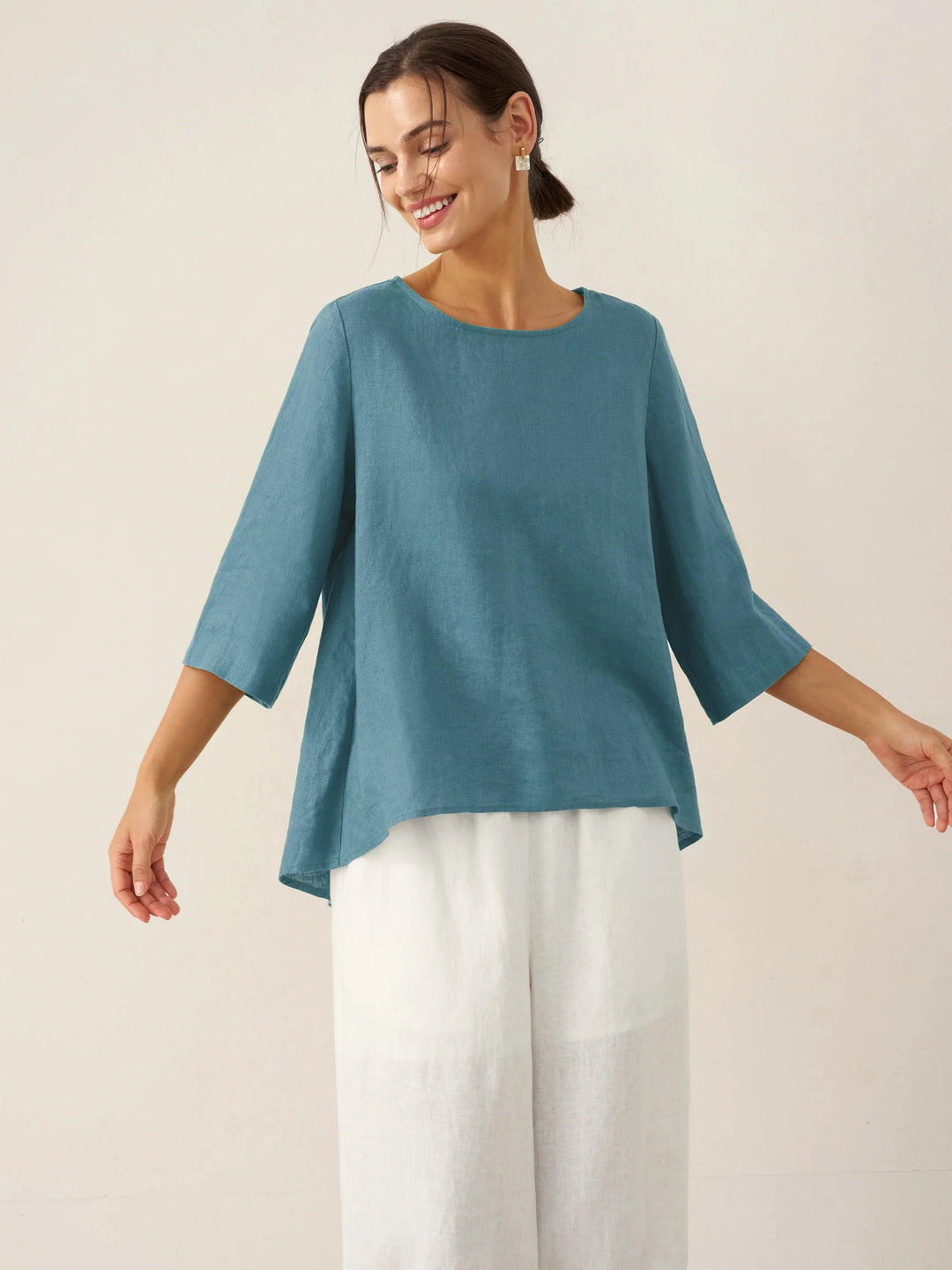 Brianna | Elegant Round-Neck Asymmetrical Hem Top