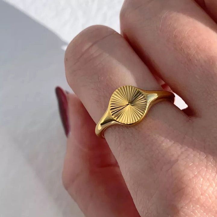 Jamie | Sunburst Ring 18K Gold