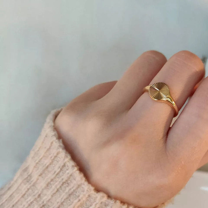 Jamie | Sunburst Ring 18K Gold