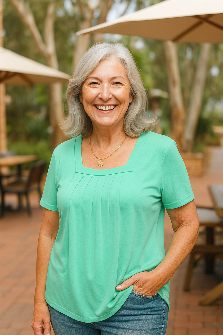 Natashia | Pleated Comfort Top - Everyday confidence