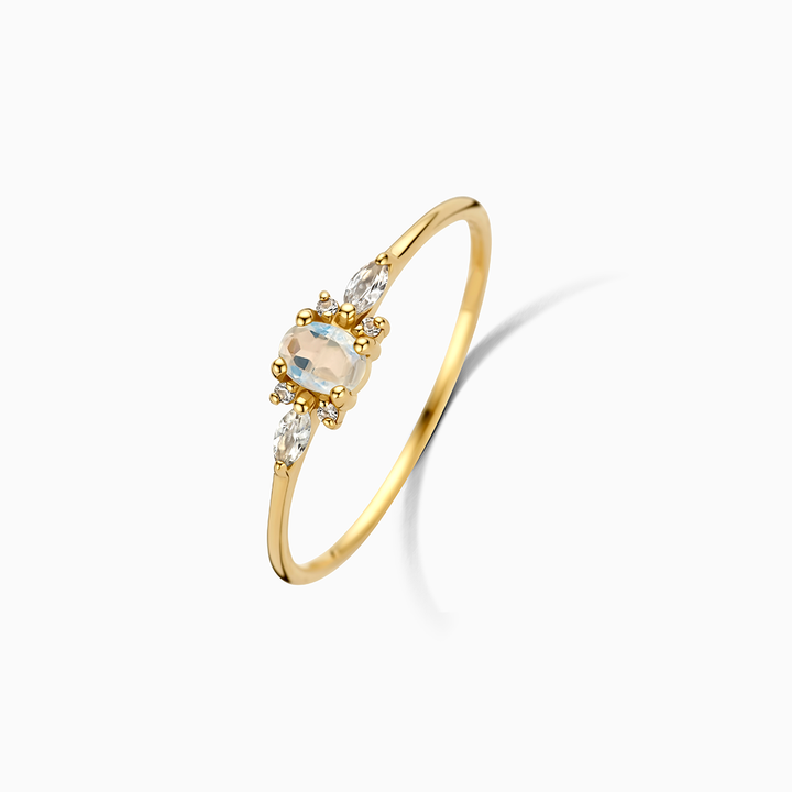 Jamie | Violet Diamond Ring 18k Gold