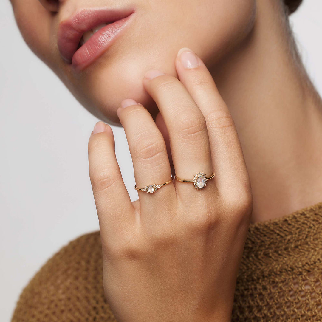 Jamie | Violet Diamond Ring 18k Gold