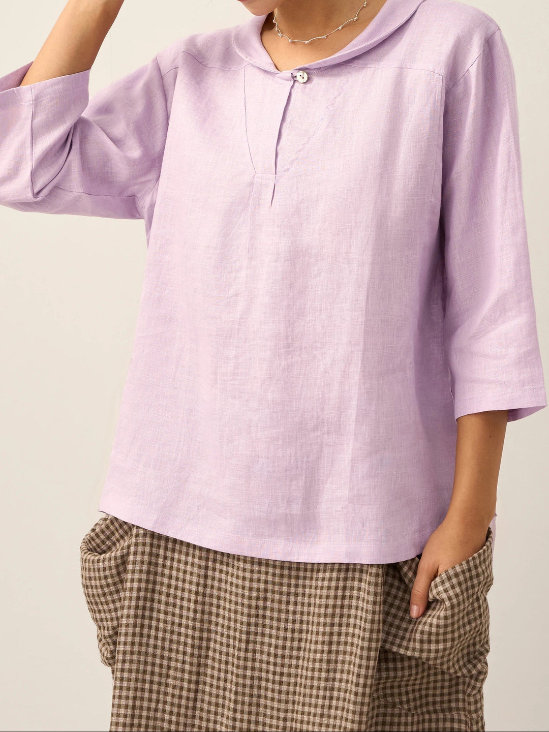 Katherine | Effortless V-Neck Peter Pan Blouse