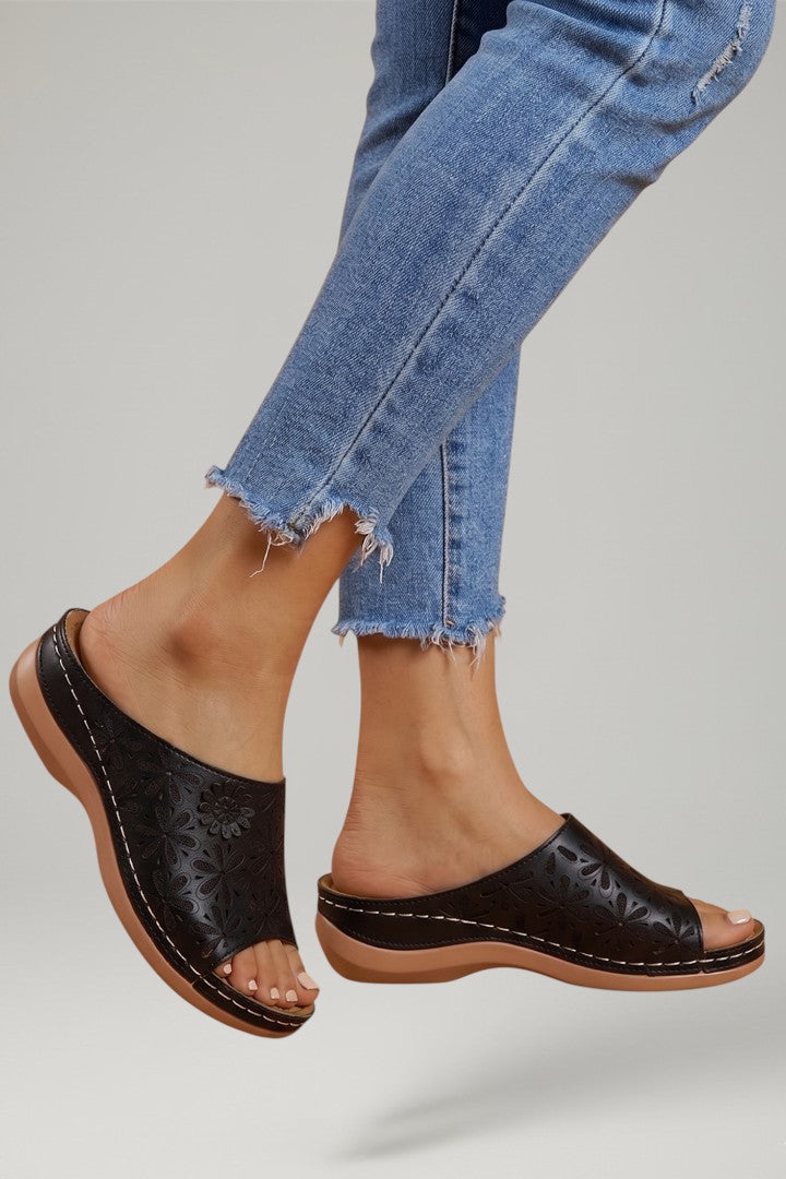 Naomi | Women's Orthopaedic Sandals with Adjustable Straps