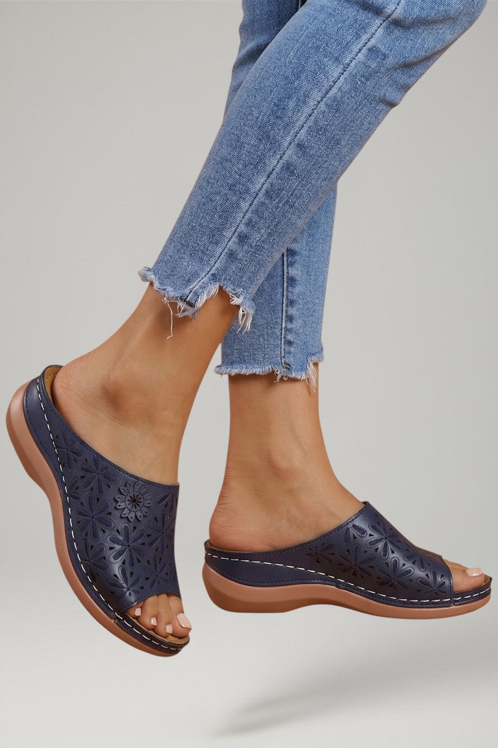 Naomi | Women's Orthopaedic Sandals with Adjustable Straps
