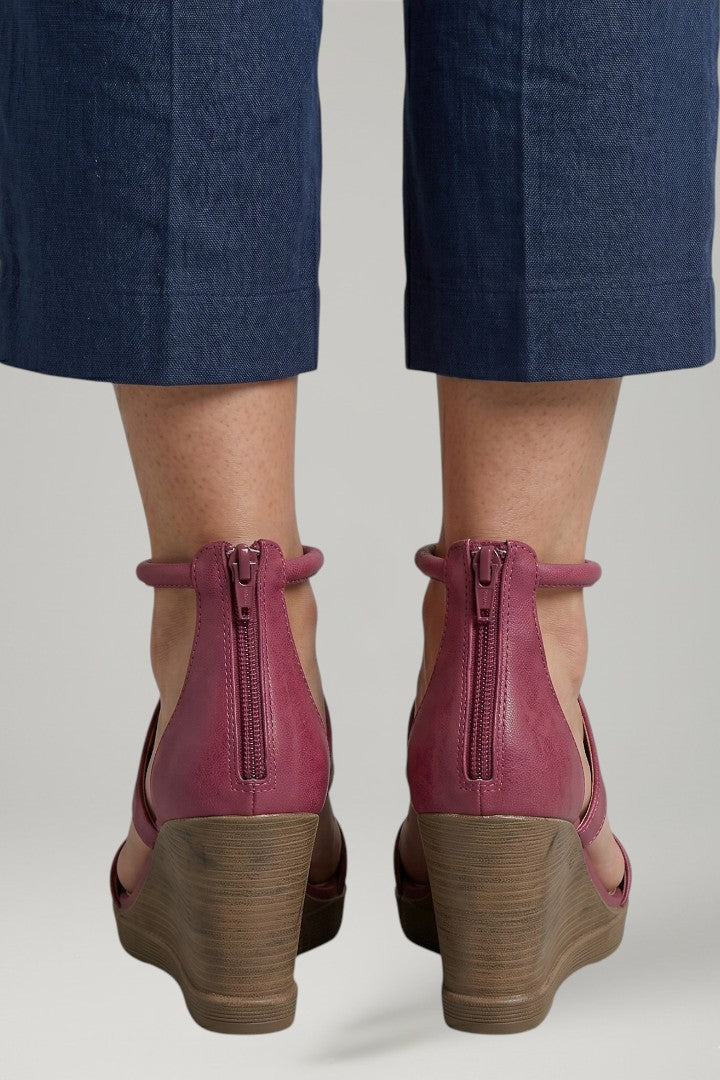 Zoey | Women's Orthopaedic Sandals with Cushioned Footbed and Heel