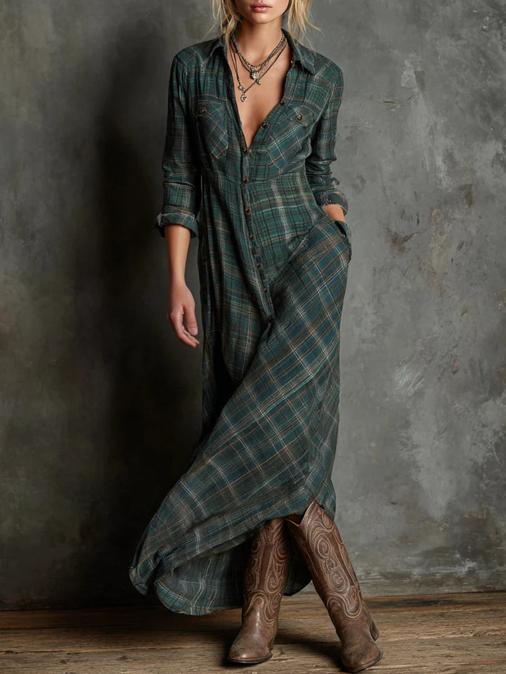 Carisse - Collared Minimalist Dress