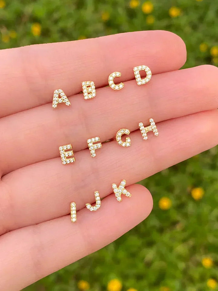 Jamie | Letter Earrings 18k Gold